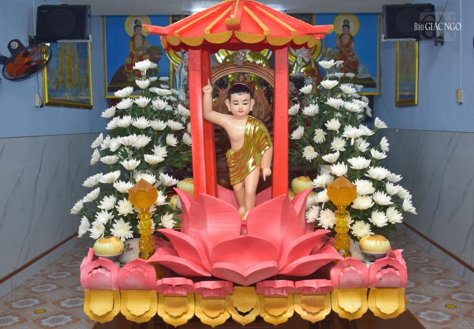 Lễ rước kiệu Đức Phật đản sinh của Phật giáo Q.4 sẽ bắt đầu lúc 5 giờ 30 sáng ngày 8-4 Âm lịch