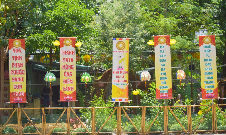 Thánh Maya mộng ứng điềm lành - Vua Tịnh Phạn phước sanh con thảo