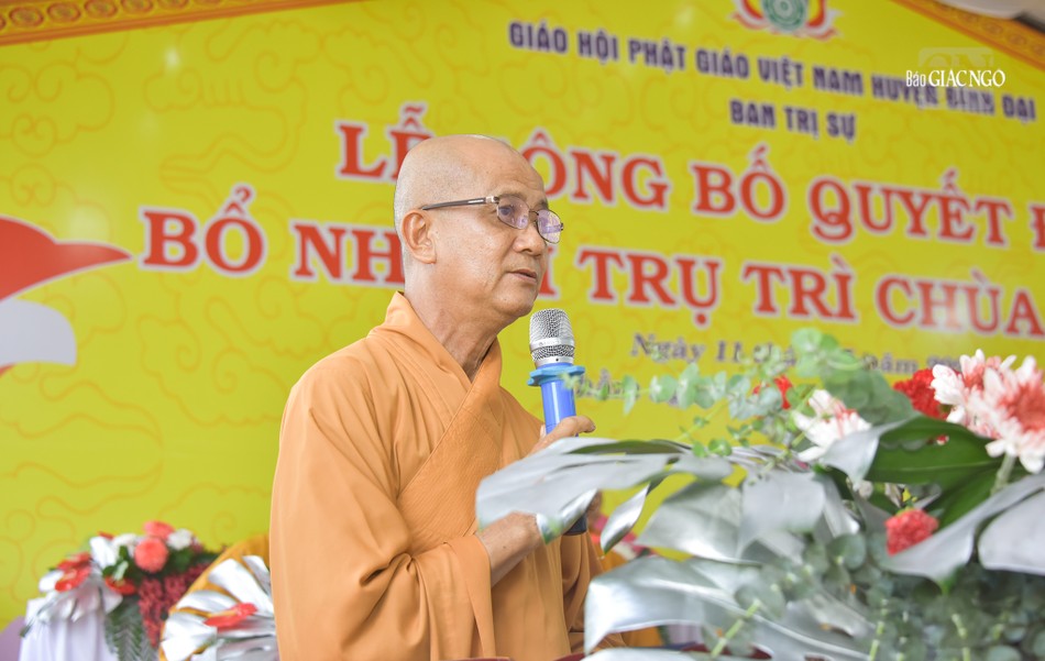 Đại đức Thích Pháp Thông phát biểu khai mạc