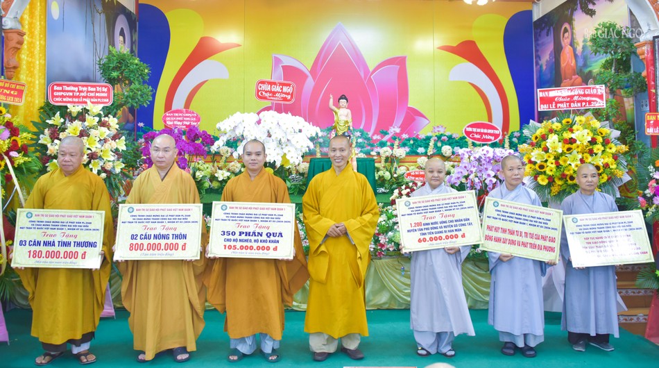 Các tự viện trên địa bàn Q.1 hưởng ứng thi đua thực hiện công tác an sinh xã hội