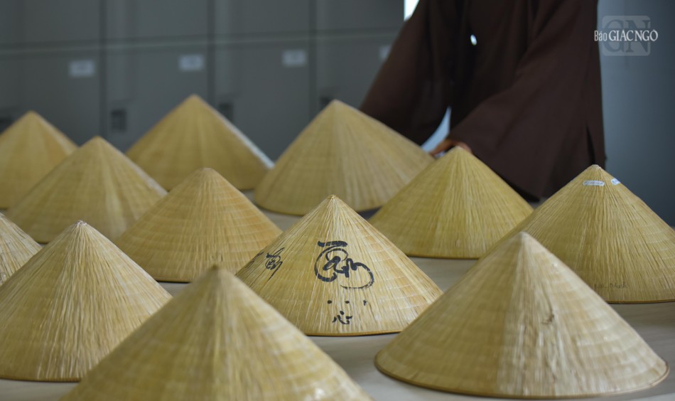 Gửi các vật dụng trước khi vào học viện