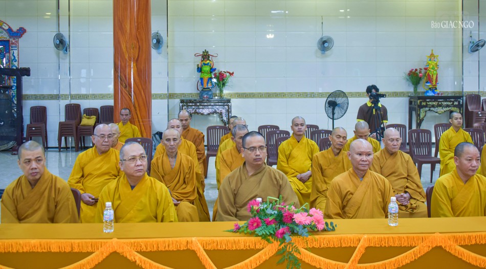 Hạ trường chùa Quan Âm có 61 vị an cư tập trung và 38 vị tùng hạ. Hòa thượng Thích Hiển Đức làm Chủ hương kiêm Thiền chủ; Hòa thượng Thích Hiển Chơn làm Hóa chủ