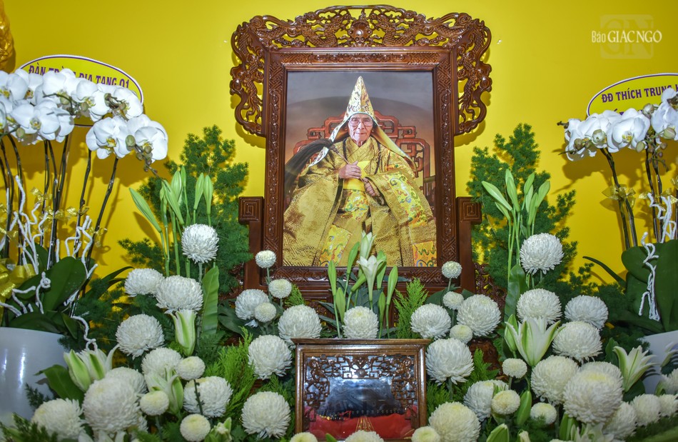 Di ảnh Hòa thượng Thích Đạt Phước