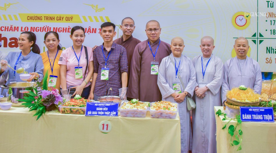 Tăng Ni, Phật tử Q.1 tham gia chương trình Tăng Ni, Phật tử Q.1 tham gia chương trình