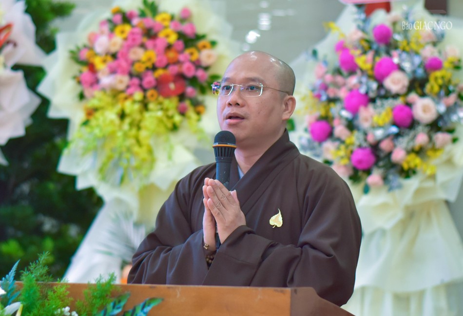 Đại đức Thích Trí Đức thông qua quyết định của Ban Thường trực Ban Trị sự GHPGVN TP.HCM tặng Bằng tuyên dương công đức đến 1 tập thể và Bằng công đức đến 5 cá nhân đóng góp tích cực cho sự thành công của khóa học