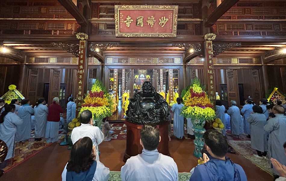 Tăng Ni, Phật tử về tham dự