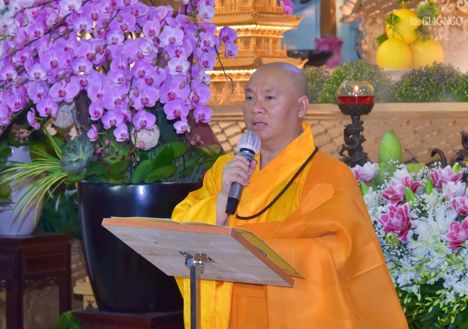 Thượng toạ Thích Minh Bảo đọc Diễn văn Phật đản Phật lịch 2569