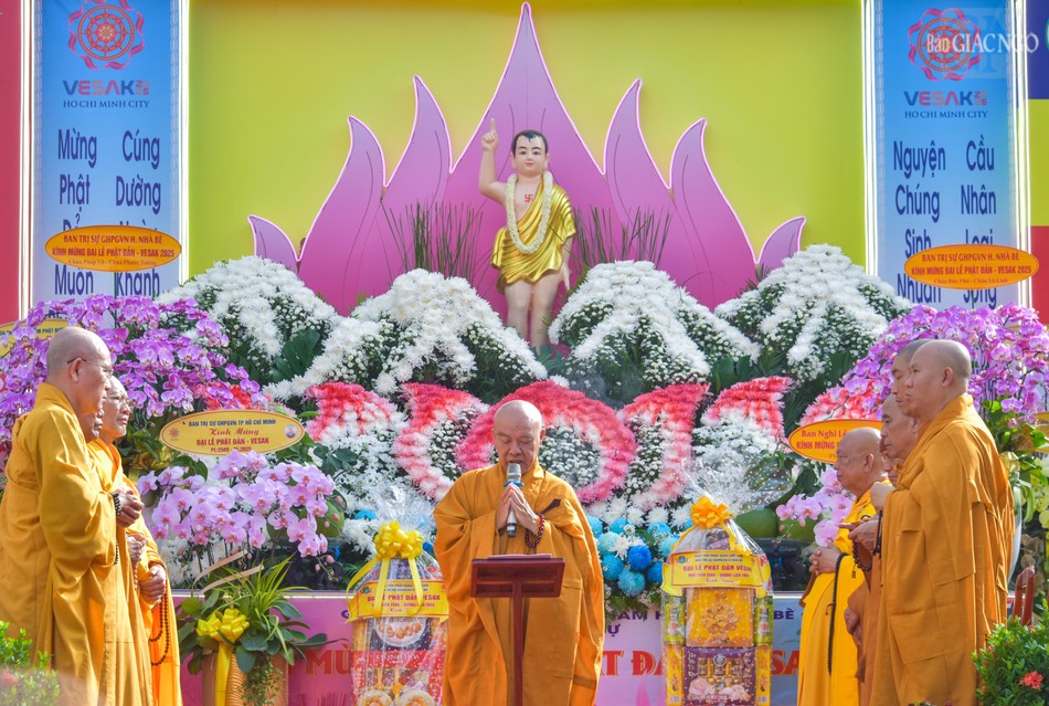 Hòa thượng Thích Nhựt Hỷ tuyên đọc Thông điệp Phật đản của Đức Pháp chủ GHPGVN