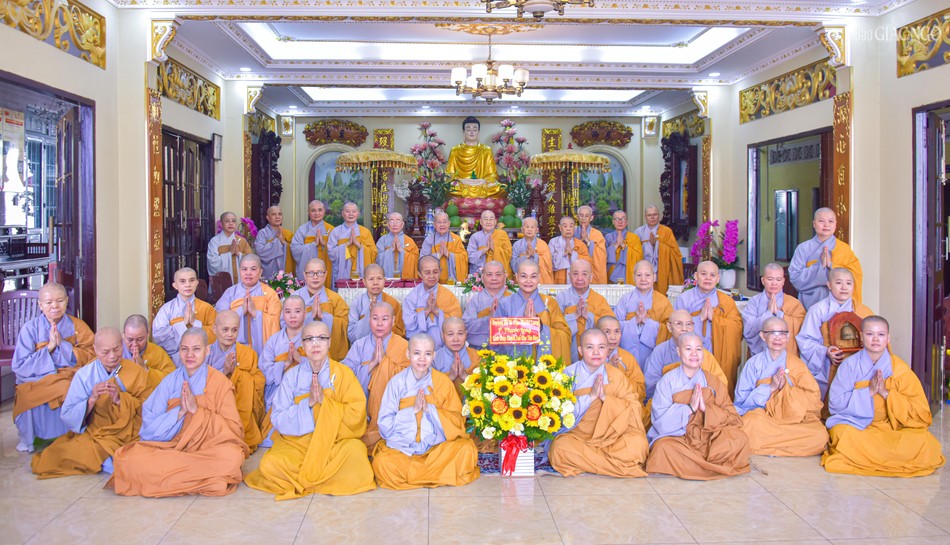 Chụp hình lưu niệm