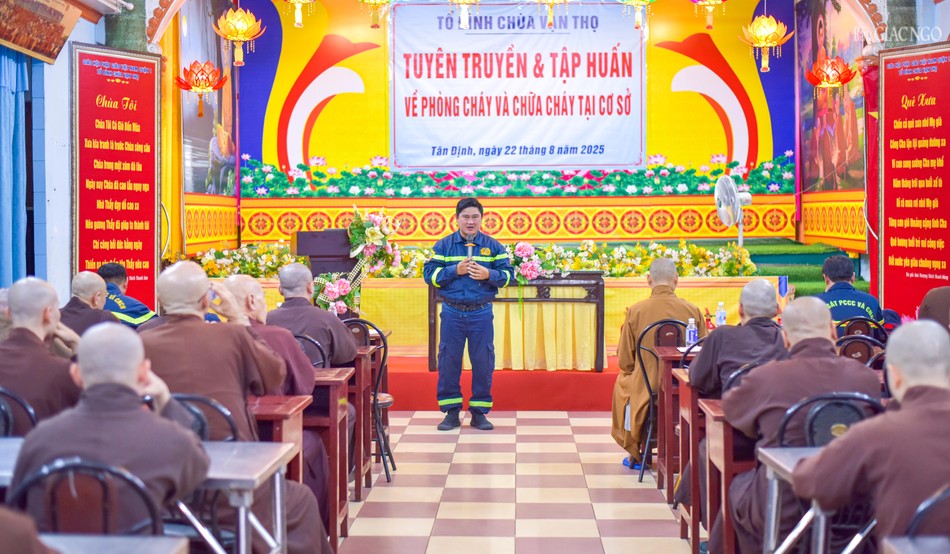 Thượng úy Trần Huỳnh Minh Hiếu chia sẻ những kỹ năng xử lý khi có sự cố cháy nổ Thượng úy Trần Huỳnh Minh Hiếu chia sẻ những kỹ năng xử lý khi có sự cố cháy nổ