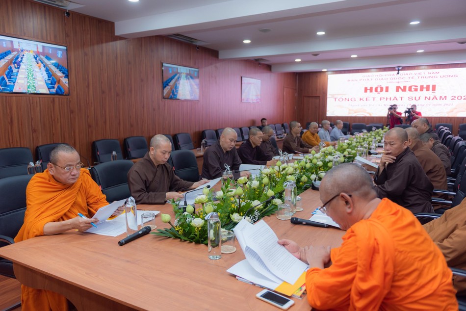 Chư tôn đức tham dự - Ảnh: Đăng Huy