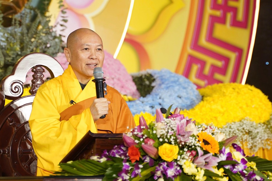 Thượng tọa Thích Chân Tính thuyết giảng