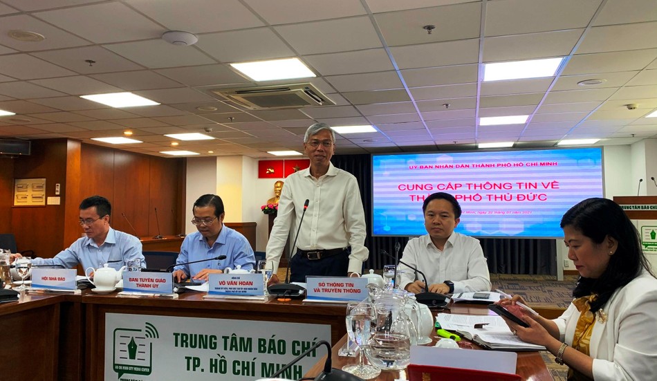 Ông Võ Văn Hoan, Phó Chủ tịch Ủy ban Nhân dân TP.HCM trả lời báo chí - Ảnh: H.My Ông Võ Văn Hoan, Phó Chủ tịch Ủy ban Nhân dân TP.HCM trả lời báo chí - Ảnh: H.My