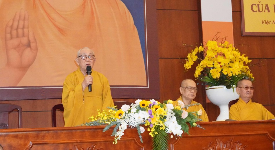 Hòa thượng Thích Như Tín ban đạo từ Hòa thượng Thích Như Tín ban đạo từ