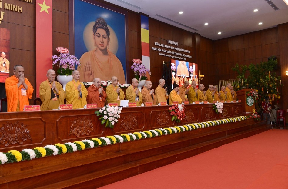 Chư tôn giáo phẩm chứng minh, chủ tọa