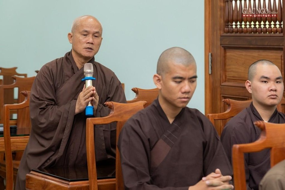 Thượng tọa Thích Giác Dũng, Trưởng khoa Luật học Phật giáo tác bạch thỉnh cầu Hòa thượng Luật sư khai thị cho Tăng sinh viên Thượng tọa Thích Giác Dũng, Trưởng khoa Luật học Phật giáo tác bạch thỉnh cầu Hòa thượng Luật sư khai thị cho Tăng sinh viên