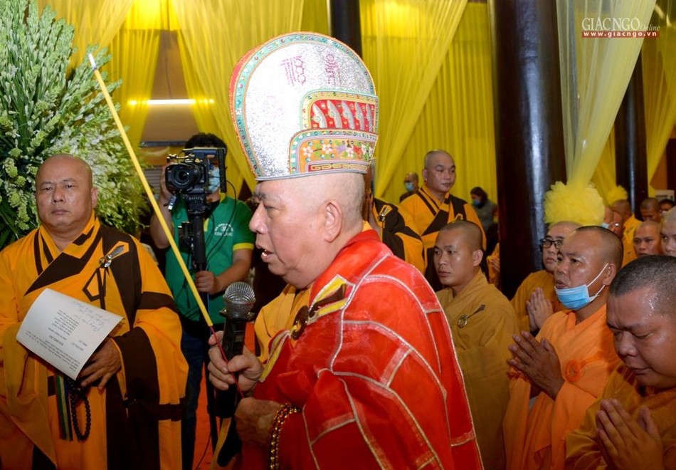 Nghi lễ được cử hành theo Phật giáo Cổ truyền Nghi lễ được cử hành theo Phật giáo Cổ truyền