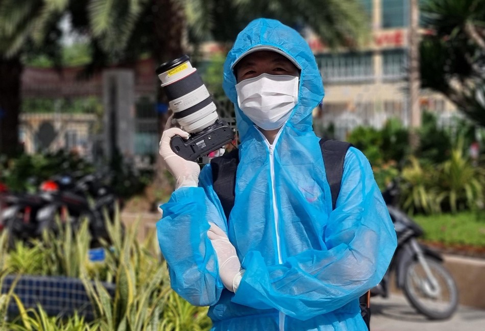 Nhiếp ảnh gia Ngô Trần Hải An tại nhà thi đấu Phú Thọ trong những ngày đặc biệt