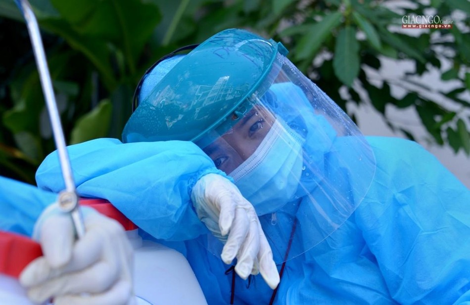 Tranh thủ nghỉ giải lao giữa nhiều giờ làm