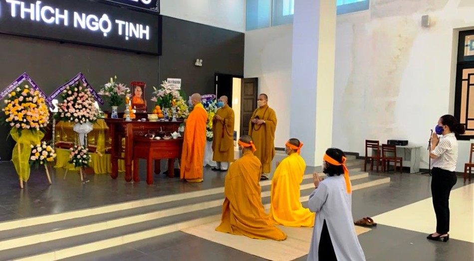 Tang lễ tổ chức giới hạn người tham dự trong hoàn cảnh dịch Covid-19 đang diễn biến phức tạp