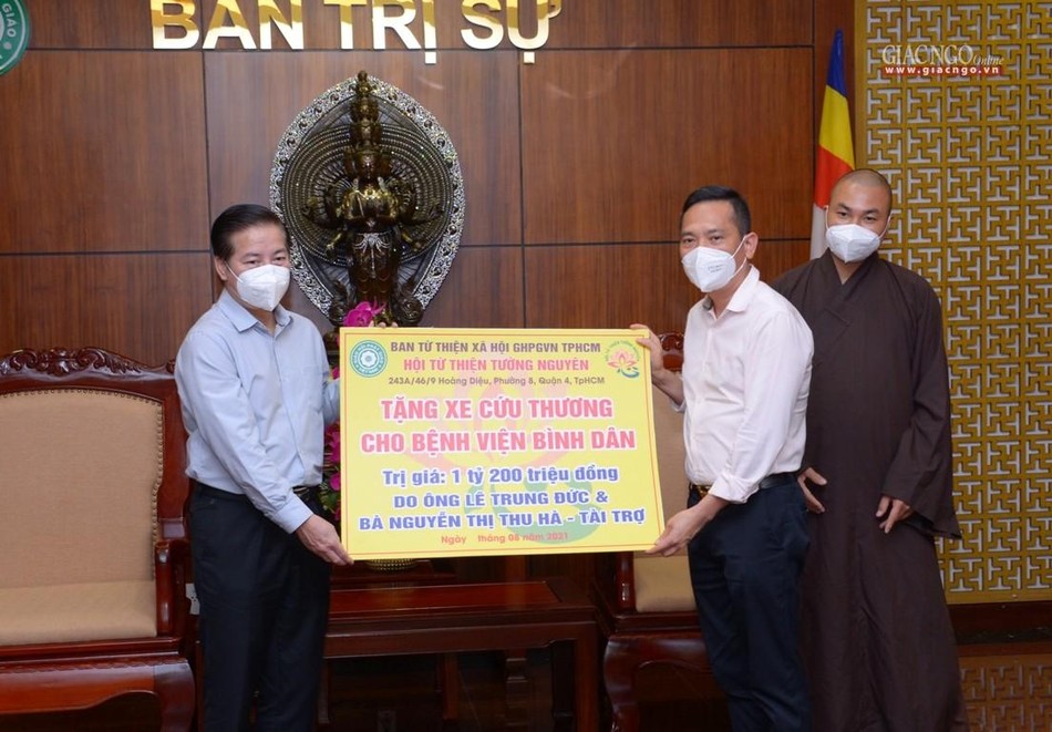 TS.BS Trần Vĩnh Hưng, Giám đốc Bệnh viện Bình dân tiếp nhận