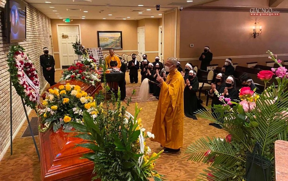 Tâm linh là nhu cầu thiết yếu của đời sống con người Tâm linh là nhu cầu thiết yếu của đời sống con người