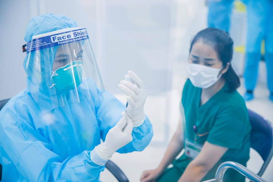 Phụ nữ bị đau thường xuyên hơn nam giới. Biểu hiện mất/ giảm khứu giác hay mệt mỏi cũng thường xảy ra ở những bệnh nhân Covid-19 có biểu hiện đau. Phụ nữ bị đau thường xuyên hơn nam giới. Biểu hiện mất/ giảm khứu giác hay mệt mỏi cũng thường xảy ra ở những bệnh nhân Covid-19 có biểu hiện đau.