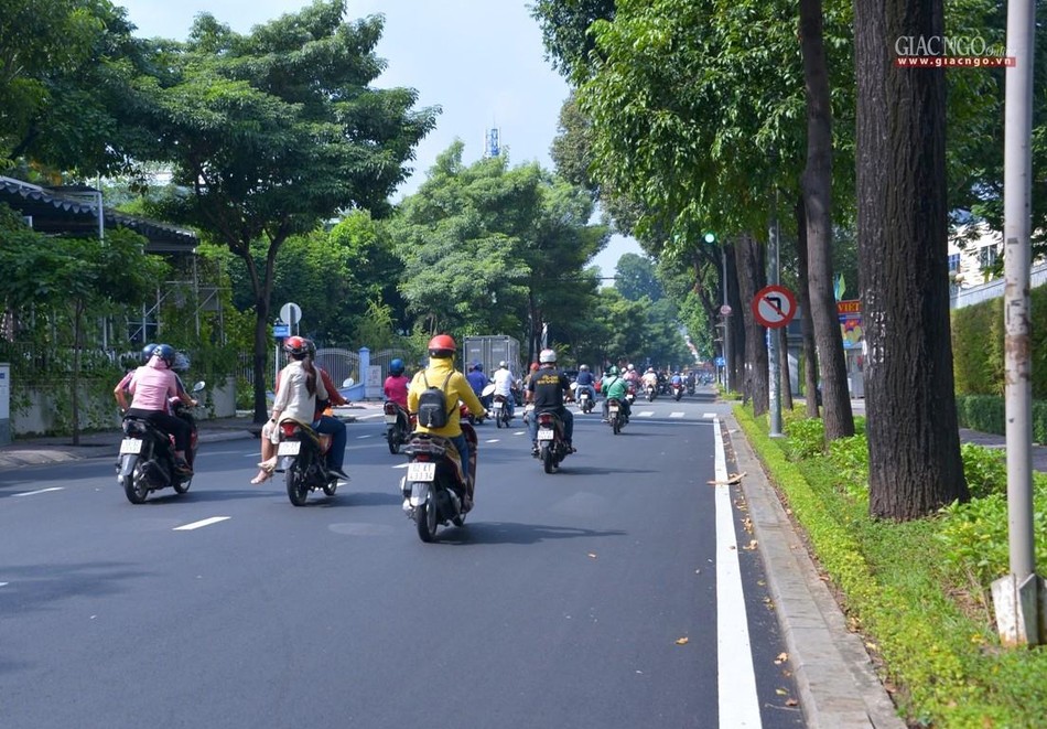 Nhiều người đã không giấu niềm vui khi TP được chuyển sang trạng thái "bình thường mới" Nhiều người đã không giấu niềm vui khi TP được chuyển sang trạng thái "bình thường mới"