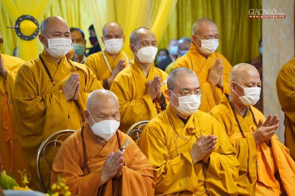 Hòa thượng Chủ tịch Hội đồng Trị sự và chư vị giáo phẩm