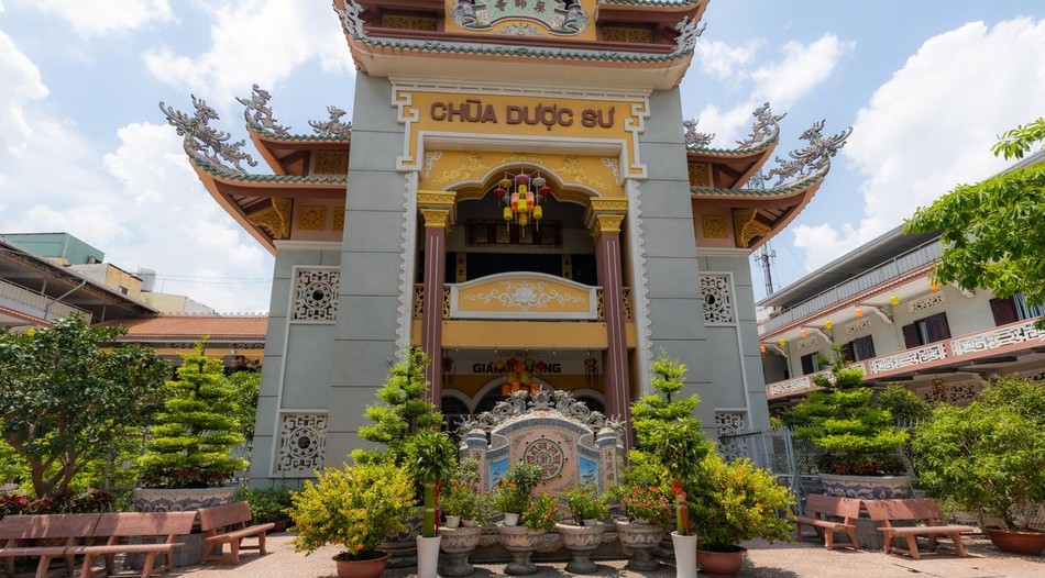 Chùa Dược Sư, Ni trường đào tạo Ni chúng gắn liền với cuộc đời hành đạo của Ni trưởng Thích nữ Như Đức - Ảnh: Anh Quốc Chùa Dược Sư, Ni trường đào tạo Ni chúng gắn liền với cuộc đời hành đạo của Ni trưởng Thích nữ Như Đức - Ảnh: Anh Quốc