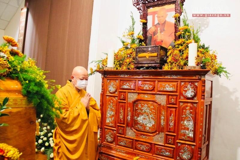 Tuần tự hữu nhiễu kim quan