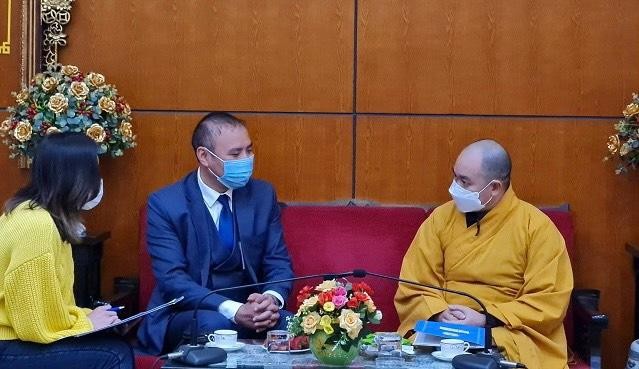 Thượng tọa Thích Đức Thiện tiếp Phó Đại sứ Asset Galiyev Thượng tọa Thích Đức Thiện tiếp Phó Đại sứ Asset Galiyev