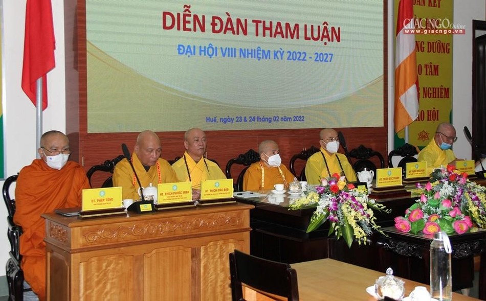 Chủ tọa diễn đàn sáng nay 23-2