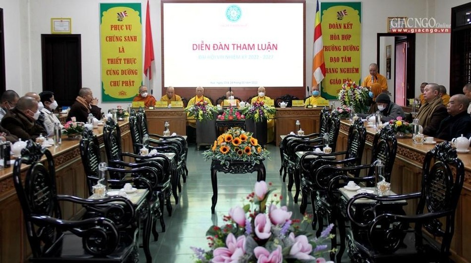 Quang cảnh diễn đàn