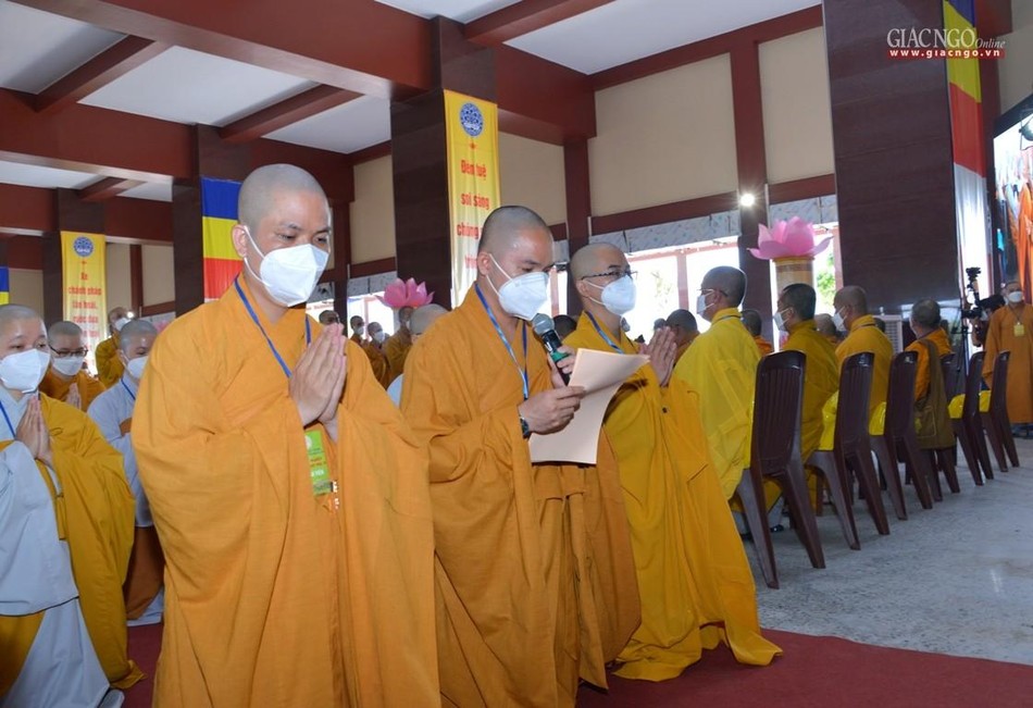 Các học viên, Tăng Ni sinh viên bày tỏ cảm tưởng, tri ân