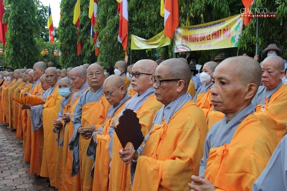 Chư Ni tham dự Chư Ni tham dự