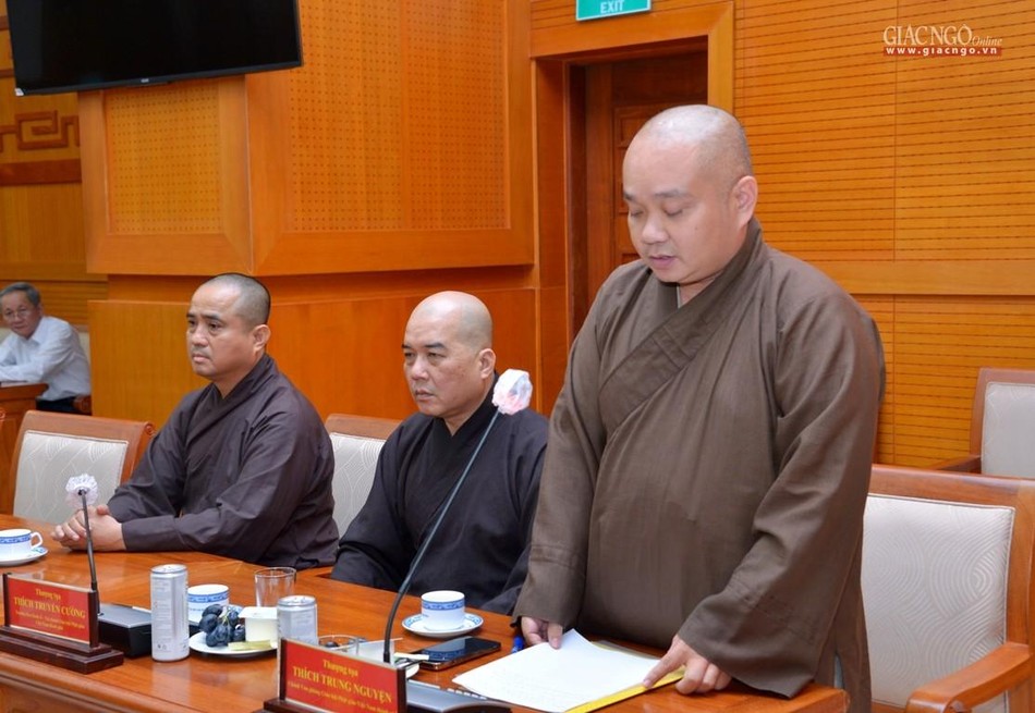 Thượng tọa Thích Trung Nguyện, tân Phó Thư ký kiêm Chánh Văn phòng Ban Trị sự GHPGVN TP.HCM Thượng tọa Thích Trung Nguyện, tân Phó Thư ký kiêm Chánh Văn phòng Ban Trị sự GHPGVN TP.HCM