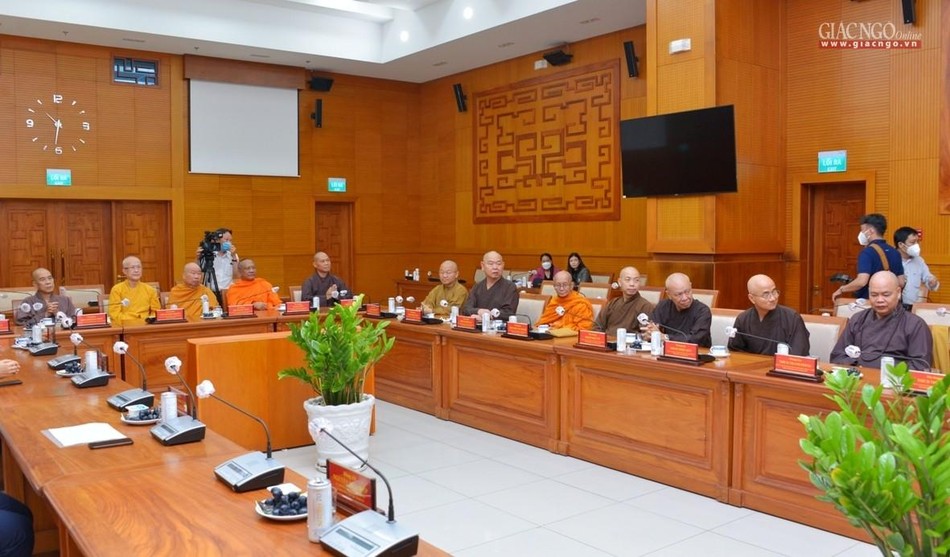 Buổi gặp trong không khí thân mật Buổi gặp trong không khí thân mật