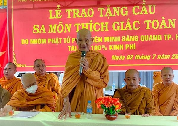 Trưởng lão Hòa thượng Thích Giác Tường đạo từ Trưởng lão Hòa thượng Thích Giác Tường đạo từ
