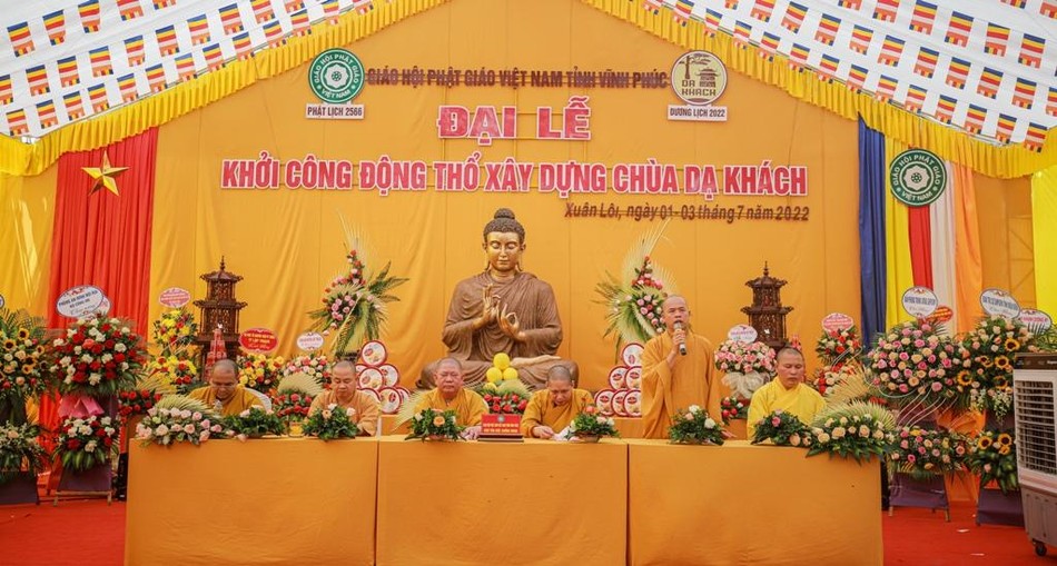 Thượng tọa Thích Thanh Lâm phát biểu