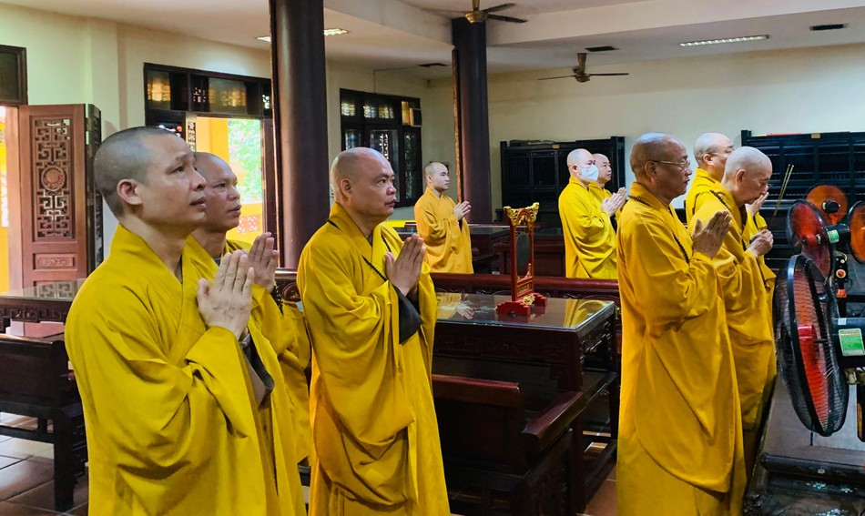 Lễ chư Tổ tại Tổ đường chùa Quán Sứ Lễ chư Tổ tại Tổ đường chùa Quán Sứ