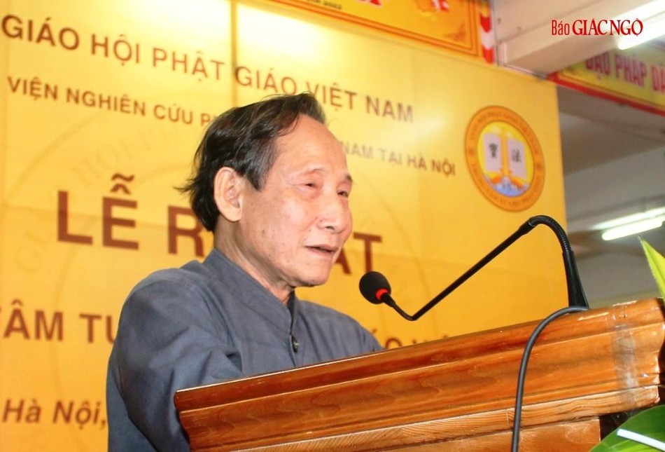 Học giả Lê Mạnh Thát phát biểu tại lễ ra mắt