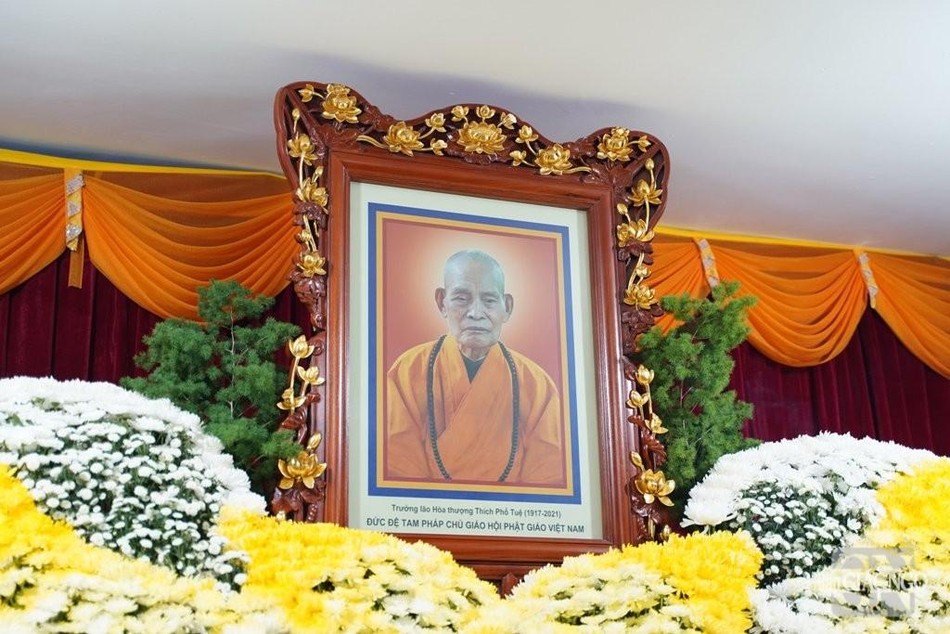 Tôn dung Đức Đệ tam Pháp chủ GHPGVN - Đại lão Hòa thượng Thích Phổ Tuệ (1917-2021)