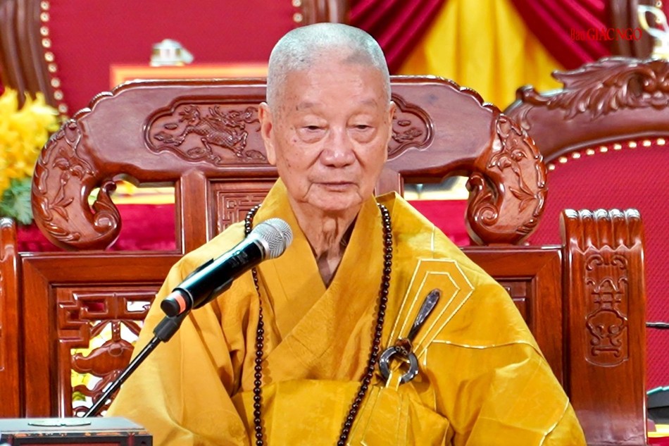Đức Pháp chủ ban đạo từ tại Đại hội Đức Pháp chủ ban đạo từ tại Đại hội