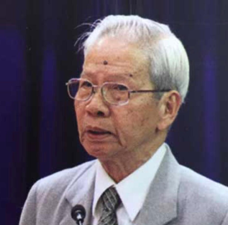 PGS.TS, nhà phê bình văn học Trần Hữu Tá PGS.TS, nhà phê bình văn học Trần Hữu Tá