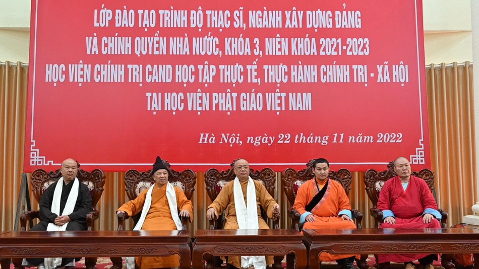 Đoàn thăm Học viện Phật giáo VN tại Hà Nội - Ảnh: HVPGVNHN