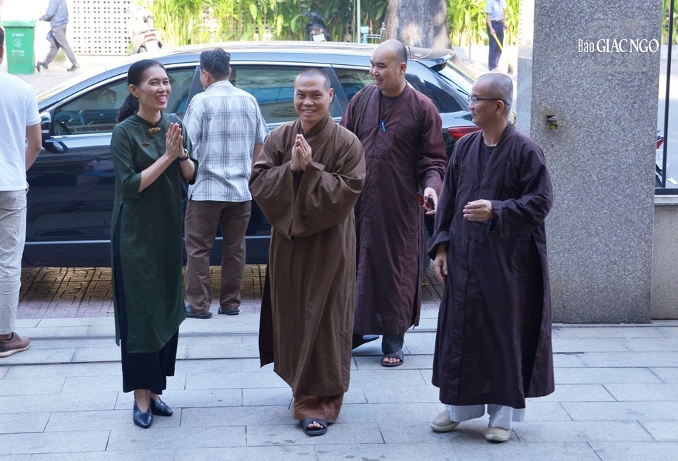 Thượng tọa Thích Trí Chơn đến tham dự Thượng tọa Thích Trí Chơn đến tham dự