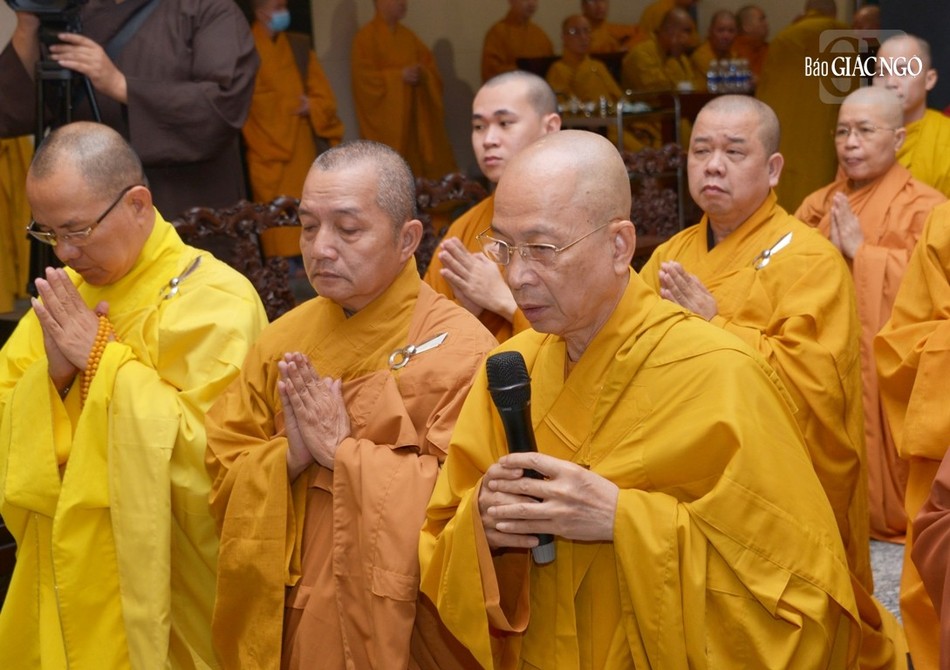 Phái đoàn Ban Trị sự GHPGVN tỉnh Đồng Nai do Thượng tọa Thích Huệ Khai, Ủy viên Thường trực Hội đồng Trị sự, Trưởng ban Trị sự tỉnh dẫn đầu Phái đoàn Ban Trị sự GHPGVN tỉnh Đồng Nai do Thượng tọa Thích Huệ Khai, Ủy viên Thường trực Hội đồng Trị sự, Trưởng ban Trị sự tỉnh dẫn đầu