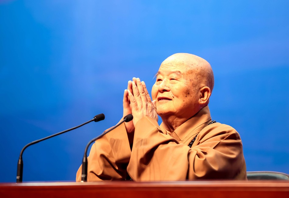 Cả đời tôi tín ngưỡng Đức Phật, xem Đức Phật là bậc đạo sư dẫn đường cho tôi, là lối đi của tôi. Cả đời tôi tín ngưỡng Đức Phật, xem Đức Phật là bậc đạo sư dẫn đường cho tôi, là lối đi của tôi.