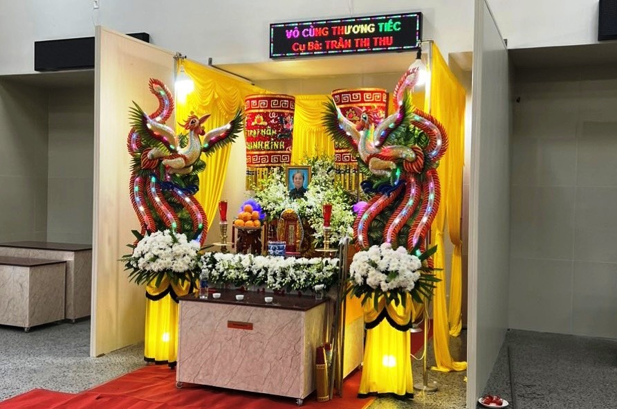 Vãng sanh đường chùa Vĩnh Nghiêm đã tiếp nhận tang lễ của người dân có nhu cầu quàn tại đây (không gian sau khi tu sửa) Vãng sanh đường chùa Vĩnh Nghiêm đã tiếp nhận tang lễ của người dân có nhu cầu quàn tại đây (không gian sau khi tu sửa)